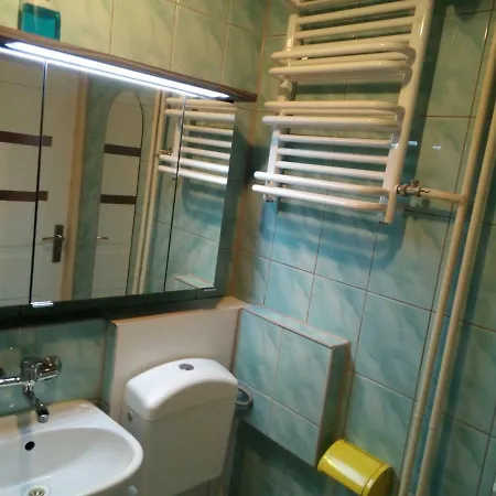 Appartamento Zdobywcow Pucharow Przy Sky Tower
